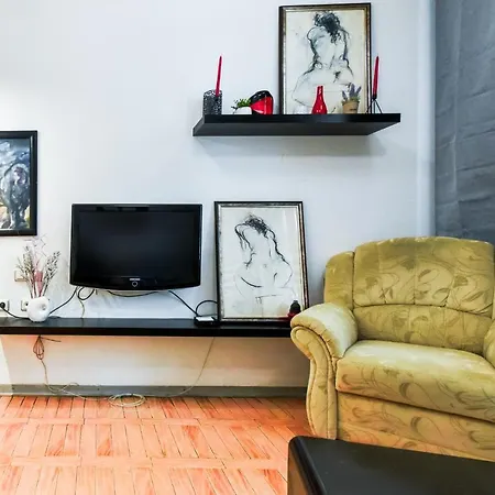 Budget-friendly For 4, Best Location In Vitoshka Area Szófia